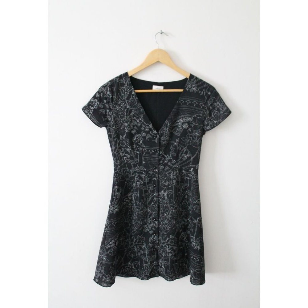 Wilfred Nazaire Fit and Flare Mini Dress Size 2 Black White Aritzia - Picture 2 of 7